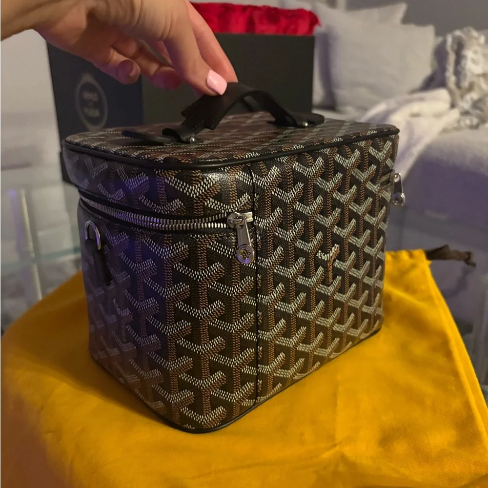 Goyard Black and Brown Monogram Case - Picture 3 of 5